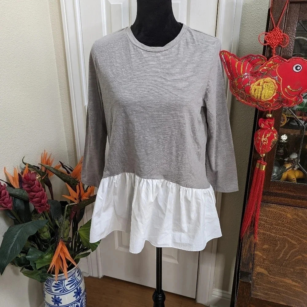 Moving Sale! 💘 ANTHRO Morwenna Gray & White Ruffled Pullover Tunic  - EUC!! - Picture 2 of 5